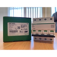 SCHNEIDER A9F74432 4POLE 32AMP iC60N - miniature circuit breaker - 4P - 32A - C curve