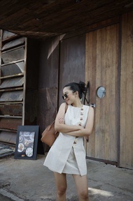 APT.SELECTED : Linen Suit Vest ชุดเซ็ทกระดุมเฉียง