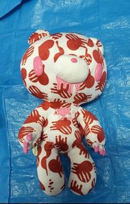 Taito Gloomy  Bear 暴力熊 殺人熊 血腥熊 白色底 紅色心形流血圖案 大公仔 毛公仔 45cm高 景品 中古 已絕版 全新正版有牌 詳細請看描述