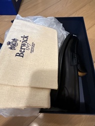 Berwick W Penny Loafer 