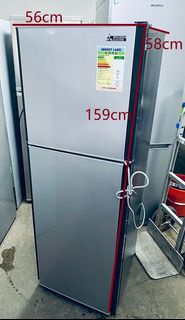 三菱 Mitsubishi 雙門雪櫃 🎃 MR-F30 159cm高 100%正常 九成新以上++全港包送貨及安裝 -- 二手雪櫃 // 二手電器* 電器 **冰箱 ** 家電 * 雪櫃 * 家居用品
