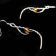 【琥珀系列】正圓高等級緬甸金珀 925純銀纏繞耳環