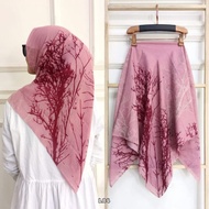 Square hijab with root motif L84