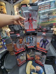 （Hasbro）於 2018 年推出的 Marvel Legends 死侍系列 BAF（Sasquatch);  經典死侍 (Deadpool - Red Costume), 死亡戰士 (Deathl