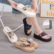 AJ 2025 Summer New Flower Slippers Women Summer Non-slip Sandals Beach Shoes Sunflower Sandals