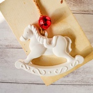 搖椅木馬擴香石吊牌/麻繩紅鈴鐺款 聖誕節交換禮物
