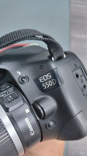 CANON EOS550D 帶鏡頭相機一部