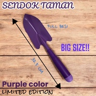 SENDOK SEKOP TANAH TAMAN PERALATAN BERKEBUN WARNA UNGU LIMITED F3302