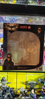 絕版MAFEX 050 貓女2.0《黑暗騎士：黎明昇起》( 塞琳娜·凱爾 VER.2.0 Catwomen VER.2.0 SELINA KYLE VER.2.0)