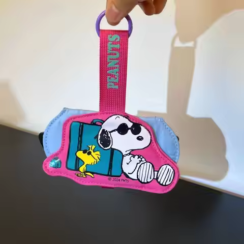 Snoopy Peripheral Glasses Sunglasses Storage Hanging Bag Keychain Portable Eyewear Organizer Pouch B