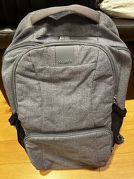 Metrosafe LS450 Anti-theft 25L Backpack 30435123-Grey