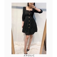 Velvet dress with square neck and wooden buttons V2517 Aholic