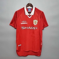 Manchester United 1999/00 season home retro kit KEANE #16