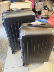 全新行李箱，29吋，可以加大，密碼鎖，飛機輪，板橋江子翠捷運站五號出口自取特價29吋1280元，25吋1080元，不議價