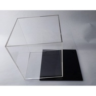 Acrylic Collection Box Doll Display Model Length 12cm Width 12cm Height 12cm