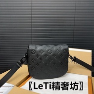 L'YSL Montsouris leather flap messenger bag, unisex crossbody bag.