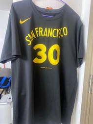 Nike San Francisco Warriors 30 號球衣 Nike tee Golden State Warriors Curry 30 黑色T恤 短袖 Nike tee Golden S