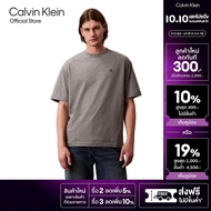 CALVIN KLEIN เสื้อยืดคอกลมแขนสั้นผู้ชาย Archive Logo ทรง Relaxed รุ่น 40HM229 P7E - สีเทา