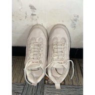 Preloved pvn cream shoes