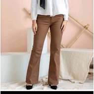 BoTcuT🇲🇾 prempuan Readystok Cream& Chocolate seluar botcut jeans Harga murah✨👖