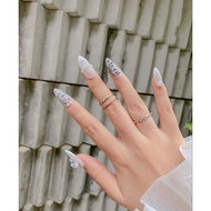 Fake nails designed with outstanding felt motifs and bows A2941