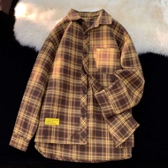 เสื้อเชิ้ตลายสก๊อตสีกาแฟสีน้ำตาลวินเทจสไตล์วินเทจสำหรับผู้ชายเสื้อเชิ้ตแขนยาวดูแพงสไตล์อเมริกันแนววิ