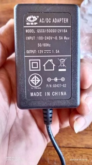 อะแดปเตอร์ 12V 1.5A หัวเข็ม แท้ 100% สามารถใช้กับกล่องทรูดาวเทียม HD1 และ HD2 1.5 a
