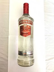 Smirnoff Vodka  1 Litre 皇冠伏特加(一公升)