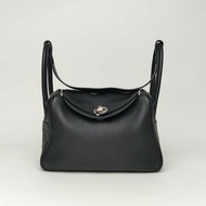 HERMES Lindy2689黑色TC皮W刻銀扣肩背包