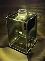 ✴️ 全新 昆蟲爬蟲 周邊用品 飼養箱 飼養盒 小夜燈 溫濕度計 加濕器 攀爬網 多用途 多功能 控溫控濕 透氣 高清高透 防臭通風 活餌 mini 小尺寸 小巧 小型迷你 桌上觀賞 養殖箱 養殖盒 