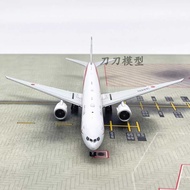 400 1: Japan Airlines Boeing B777-300ER aircraft N509BJ Air Force One model alloy ornament