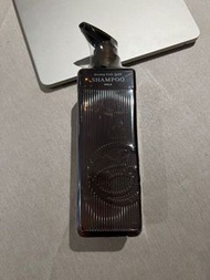 🇯🇵POLA aroma ess gold 原裝樽洗頭水470ml