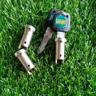 Vespa 3 BARREL LOCK SAP WITH COMM 470 J KEY LML