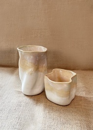 陶瓷手工 | 米色不規則花樽/筆筒 (高身/矮身)