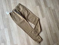 กางเกง H&M Jogger pants ขายาว ปลายขาจั้ม ผ้าเวสป้อย ผ้าดีมาก ไม่บาง มีกระเป๋าข้างและหลัง 2 ข้าง ด้าน