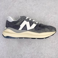 New Balance 5740