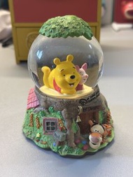 香港迪士尼小熊維尼水晶球
