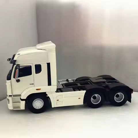 Sinotruk Howo-nx Tractor Model 1:24 Scale Alloy Simulation Die-cast Truck Front White Boyfriend Gift