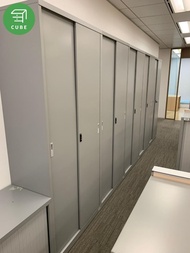 高身趟門櫃 立式辦公儲物櫃 鐵質/木質 二手/全新 三層/四層/五層 分層 品牌企業辦公首選 專業辦公用儲物櫃 檔案文具收納櫃 節省空間辦公室整理櫃 二手收納神器 【立方傢俬】專營買賣二手辦公室傢俬 