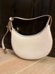 Rabeanco bag 半月形皮革肩背包