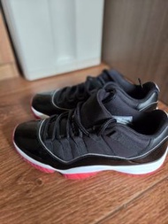 Air Jordan 11 Retro Low 黑紅