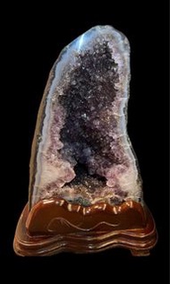 紫水晶洞 Amethyst Geode 巴西 Brazil 22x37cm