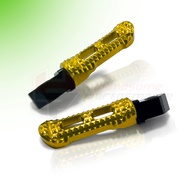 พักเท้าหลัง CB150R / CB300R ทุกปี ของแต่ง อะไหล่แต่ง อลูมิเนียม CNC แท้ พักเท้า แบรนด์ GENMA (1คู่)