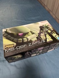Bandai RG MS-06F Zaku II 模型