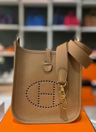 Hermes Mini Evelyne 餅乾金扣