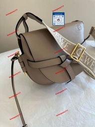 Loewe 羅意威 Beige Calfskin Mini Gate Dual Shoulder Bag 马鞍包 小牛皮肩背袋 單肩包 沙色
