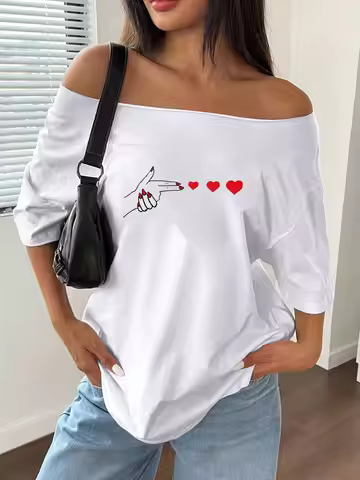 Plus Size Red Hand Pointing to Hearts Graphic Print 100% Cotton Shoulder Loose Print T-Shirt Oversiz