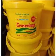 Wings Brilliant Colek Soap Bucket Packaging 2850g