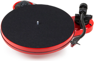 เครื่องเล่นแผ่นเสียง Pro-Ject - RPM 1 Carbon Ortofon 2M Red cartridge.