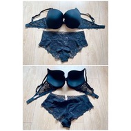 38D/L -Victoria’s Secret- push up wire bra 一套